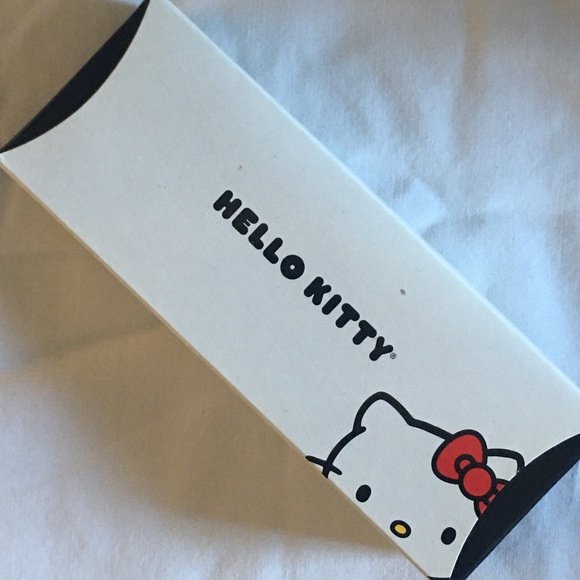 Hello Kitty Watch - Picture 2 of 3